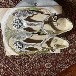 JOYFOLIE Mari silver girls shoe size 2